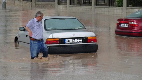 Aksaray'da Sel Felaketi Yaşandı
