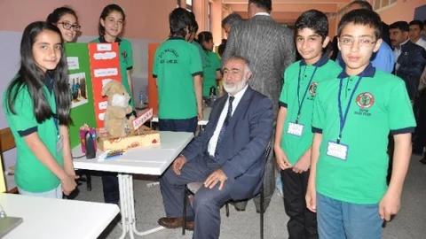 Muş'ta Bilim Fuarı Düzenlendi