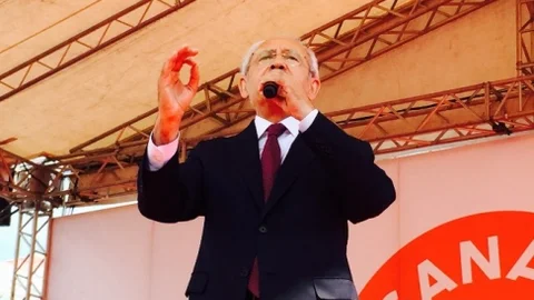 Kılıçdaroğlu Sultangazi'de Gençlere Hitap Etti