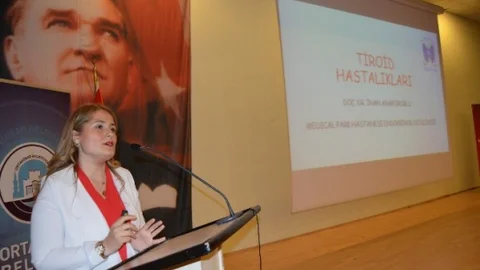 Tiroid Farkındalık Haftası kapsamında düzenlenen konferansta tiroid hastalıklarının yaygınlığına dikkat çekildi.