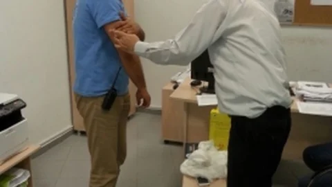 Kayseri'de hayvanat bahçesi personeline tetanoz aşısı yapıldı