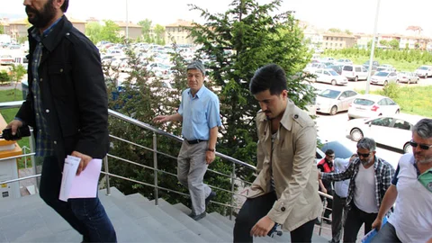 Kayseri'de Askeri Lise Sınavları'nda usulsüzlük iddialarıyla 4 kişi gözaltına alındı.