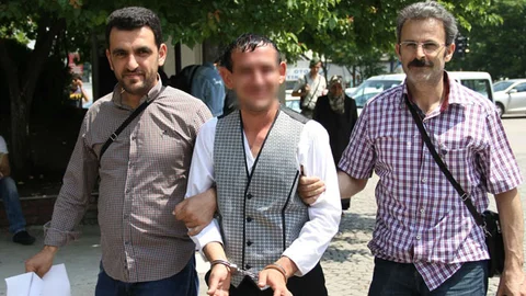 Bursa'da hastanelerden cep telefonları çalan zanlı, suçüstü yakalanarak tutuklandı.