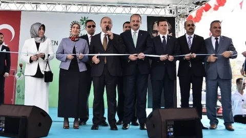 Mamak’ta sosyal ve kültürel tesisler açıldı