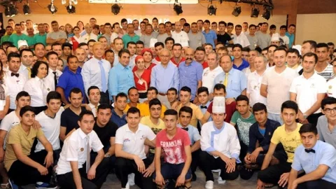 Antalya'da turizm çalışanlarına ev müjdesi verildi