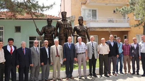 Demirci'de tarihi bir ziyaret gerçekleşti