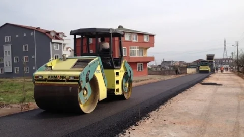Kocaeli'nde Öğretmenler Caddesi yenilendi
