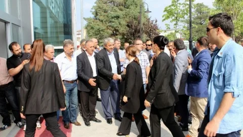 Arifiye'de Bakan İslam halkla bir araya geldi