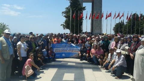 Manisa'da Çanakkale'ye 2 bin kadın gitti