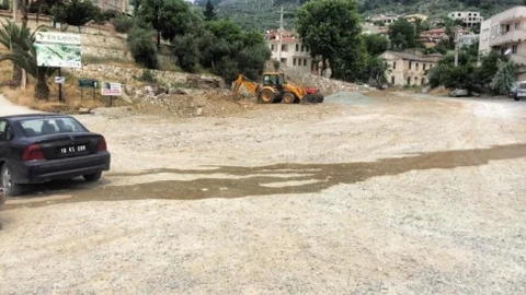 Balıkesir'de Altınoluk Mahallesi'nde yaz sezonu için hazırlıklar sürüyor