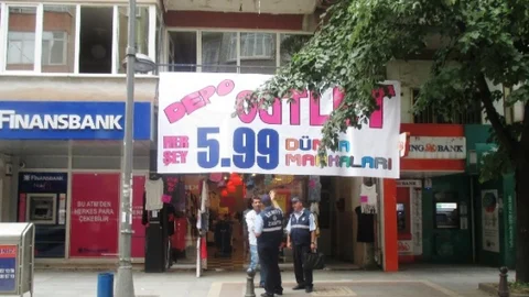 İzmit'te izinsiz afişlere geçit yok