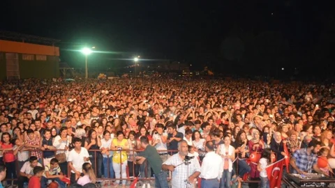 Kozan'da Haluk Levent Konseri