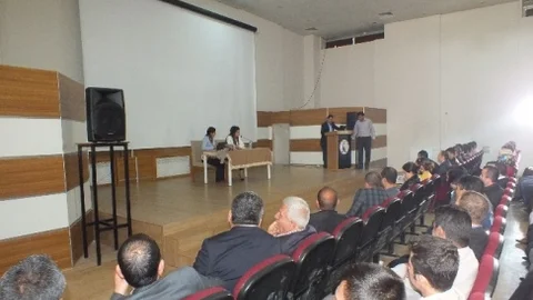 Muş'ta Seçim Görevlileri Toplandı