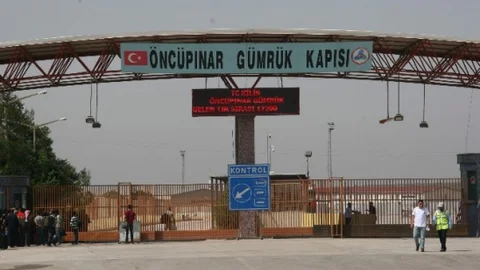 Suriye'de IŞİD'in Saldırıları Ülkelerine Dönüşü Olumsuz Etkiliyor