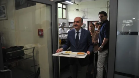 Bursa'da İşçilerle Yemek