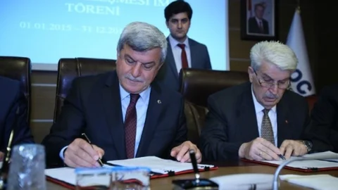 Kocaeli'de 161 sağlık işçisinin sözleşmesi imzalandı.