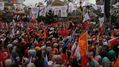 Başbakan Davutoğlu, Kılıçdaroğlu'nun 4 yıl talebine yanıt verdi