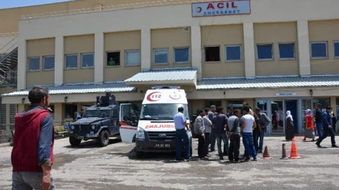 Muş'ta MHP'li eski başkan bir kişiyi yaraladı