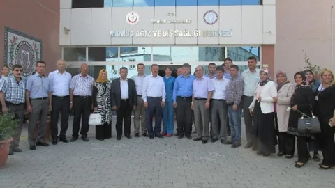 Manisa'da sağlık kurumlarını ziyaret eden Özdağ, önemli açıklamalarda bulundu