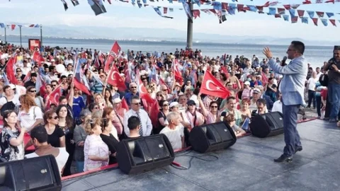 Balıkesir'de CHP Miting ve Yürüyüşü