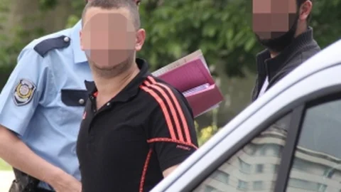 Samsun'da şüpheli bir otomobilde ruhsatsız iki tabanca bulundu.