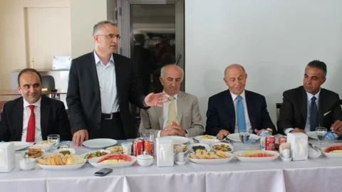 Bayburt'ta Önemli İş Adamları Ağbal'ı Ziyaret Etti