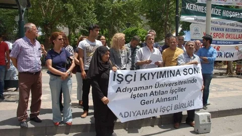 Adıyaman'da işten çıkarılan 96 işçi için basın toplantısı düzenlendi