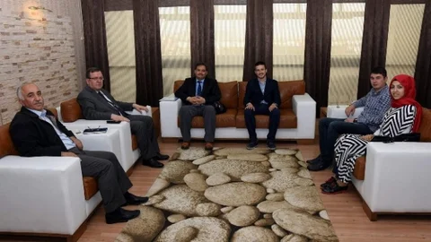 Afyonkarahisar'da TÜGVA Yönetimi Rektör Solak'ı Ziyaret Etti