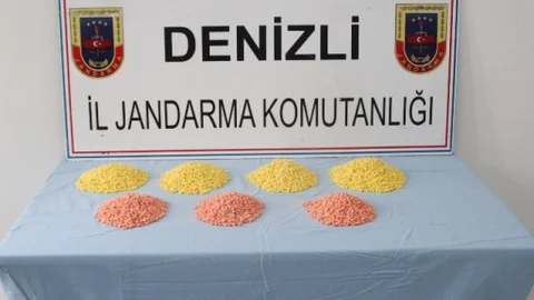 Denizli'de büyük operasyon: 16 bin 480 ecstasy hap