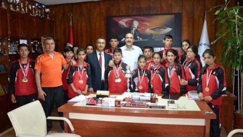 Malatya'da İşitme Engelliler Türkiye Şampiyonası'nda şampiyonluk elde edildi