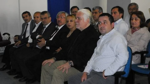 Zonguldak'ta sağlık çalışanlarına e-ödenek ve istirahat raporları eğitimi düzenlendi.