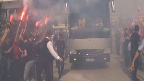 Bursaspor ile finalde karşılaşacak Galatasaray, Bursa'ya deniz yoluyla ulaştı.