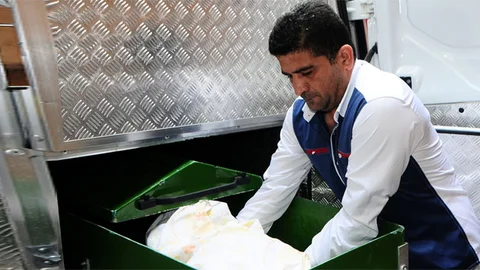 Adana'da 5.5 aylık Şevval bebek, kusması sonucu boğularak yaşamını yitirdi.