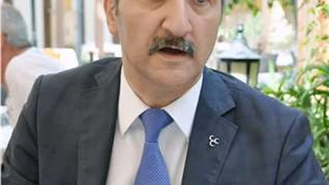 Antalya'da sağlık politikaları eleştirildi