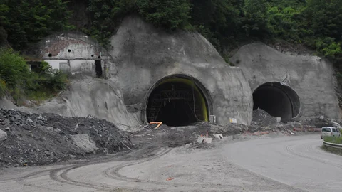Zonguldak’ta halkın mantar yetiştirdiği tüneller tamamlanmak üzere