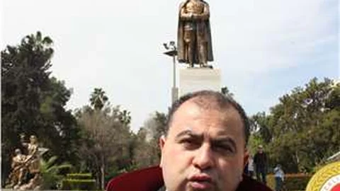 Adana Barosu Başkanı Mengücek Gazi Çıtırık, iktidarın seçim öncesi medyaya el koyacağı ve 200 kişiyi gözaltına aldıracağı iddialarını kaygı verici buldu.