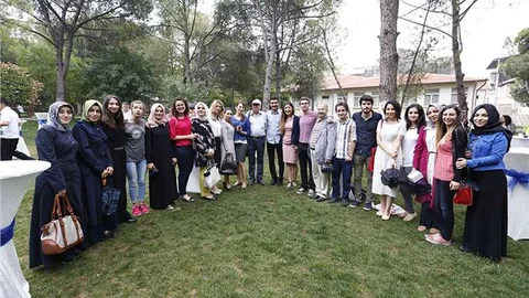 İzmir'de Diyetisyenler Günü Erken Kutlandı