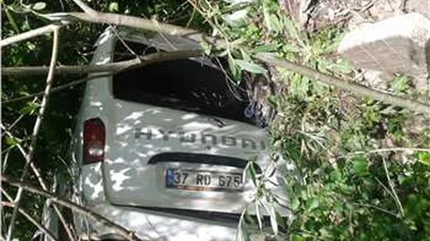 Kastamonu'da cenaze dönüşü kaza: 1 ölü, 12 yaralı