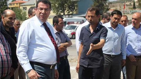 İzmir'de Harmandalı çöplüğünün kapatılması gerektiğini vurgulayan MHP Genel Başkan Yardımcısı Ahmet Kenan Tanrıkulu, can ve mal kaybı riskine dikkat çekti.
