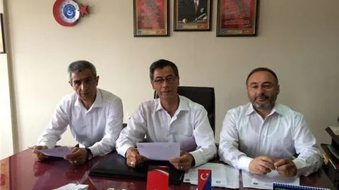 İzmir'de eğitim çalışanları beyaz giysi giyecek