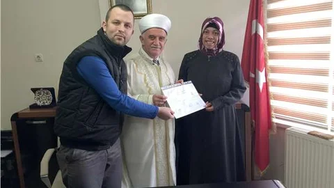 Bursa'da Brezilyalı Joelma Freitas, Müslüman olduktan sonra 'Rabia' adını aldı.