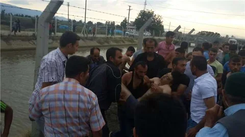 Aydın'da serinlemek için kanala giren 15 yaşındaki genç hayatını kaybetti.