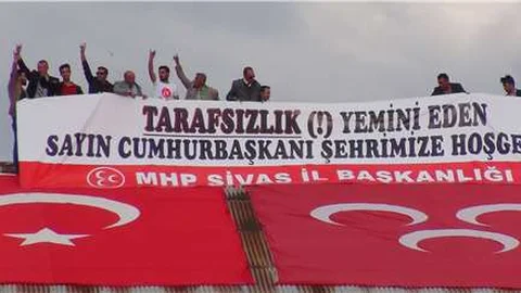 Sivas'ta MHP, Cumhurbaşkanı Erdoğan’ın ziyareti öncesinde pankart astı