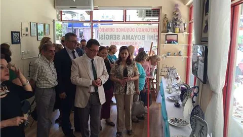 Balıkesir'de Çini Boyama Sergisi