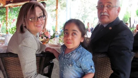 Gaziantep'te Senanur Körükçü, Başkan Şahin'den yardım istedi