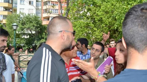 Eskişehir'de HDP gençlik kollarına silahlı saldırı yapıldı.