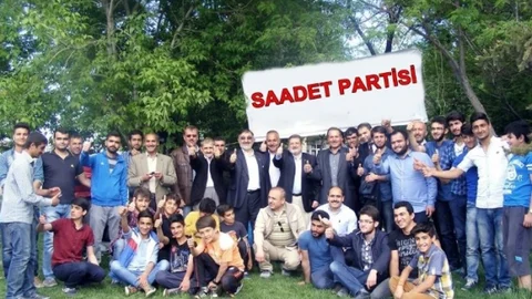 Van'da Saadet Partisi halkla buluştu