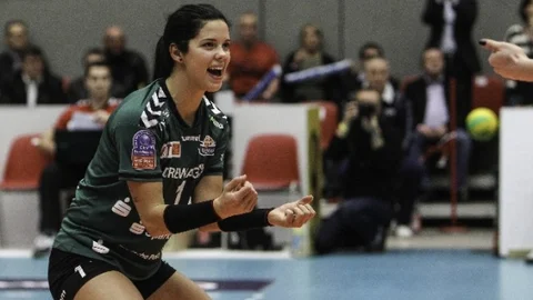 Eczacıbaşı VitrA'da yeni transfer: Molly Kreklow
