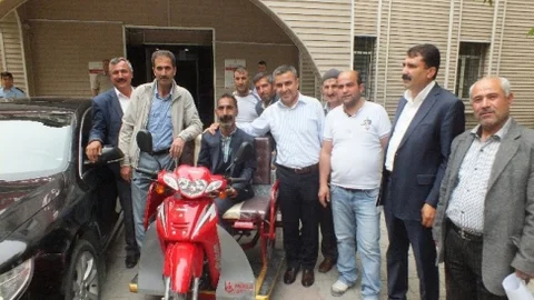 Muş'ta engelli genç motosikletine kavuştu