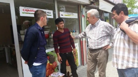 Düzce'de Zafer Teber Seçim Çalışmalarını Sürdürüyor